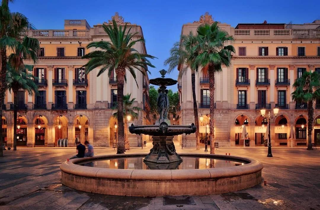 Dónde comer cerca de Las Ramblas y la Plaça Reial en Barcelona