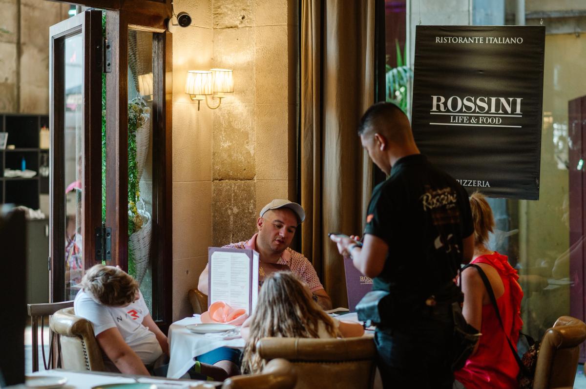 Dónde comer menú del día en Barcelona: una pausa que sienta bien, en Rossini